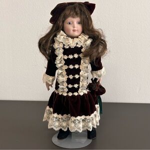 Franklin Heirloom Ladies Home Journal 1984 Centennial 16" Emily Porcelain Doll